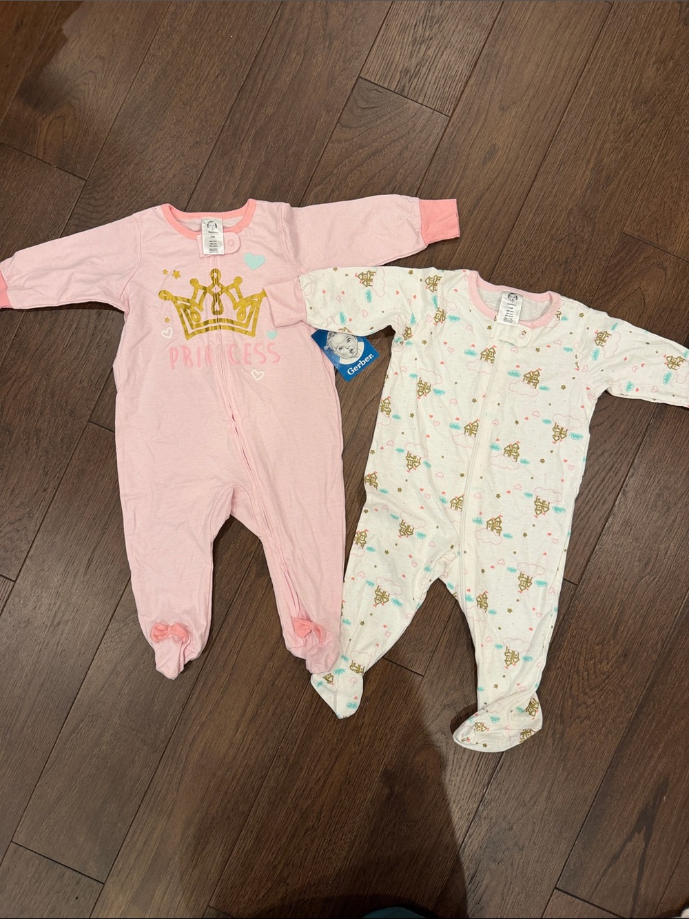 Gerber Baby Girl Pair of Princess Zip Onesies 0-3 Months - C39-122